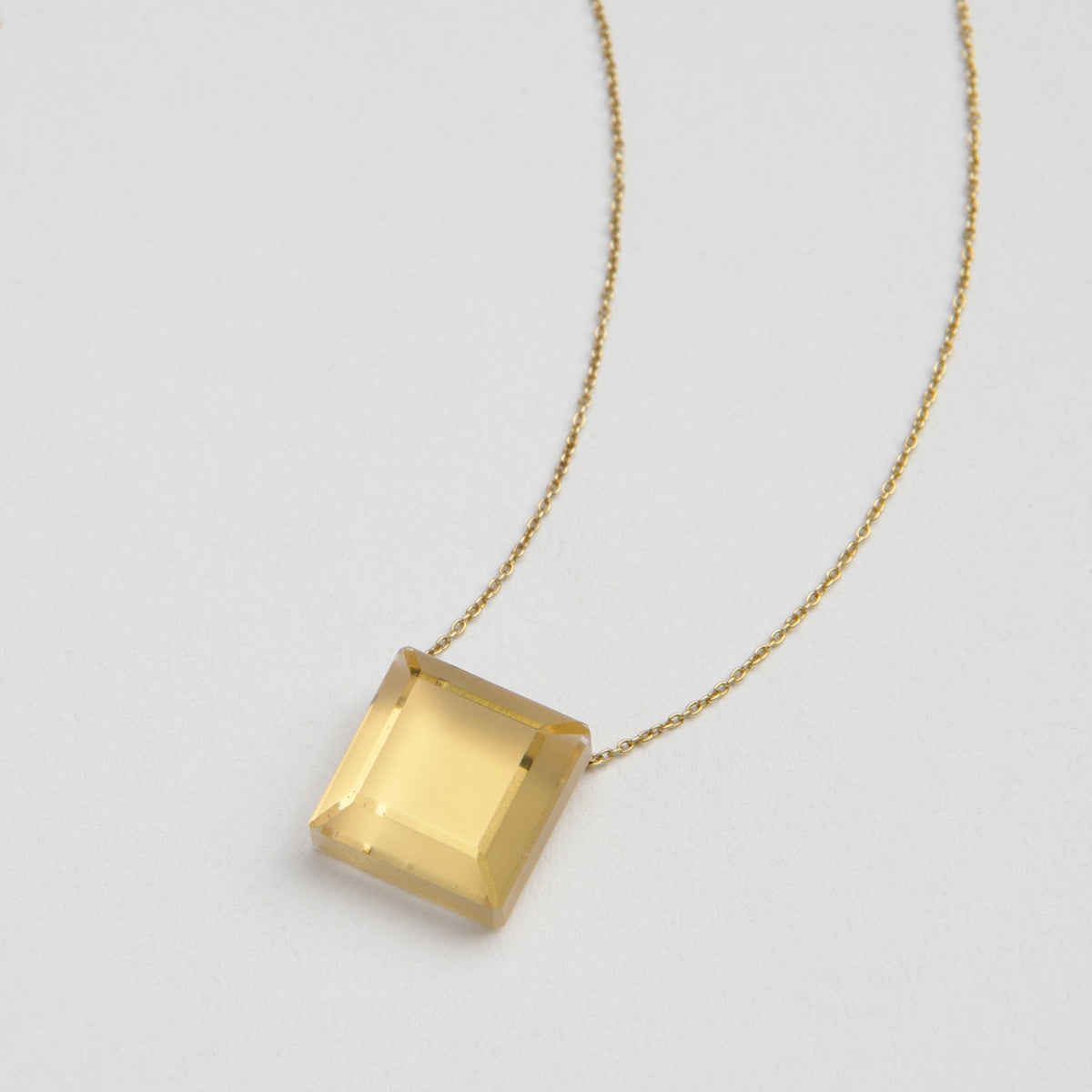 Matte & Clear Necklace Square