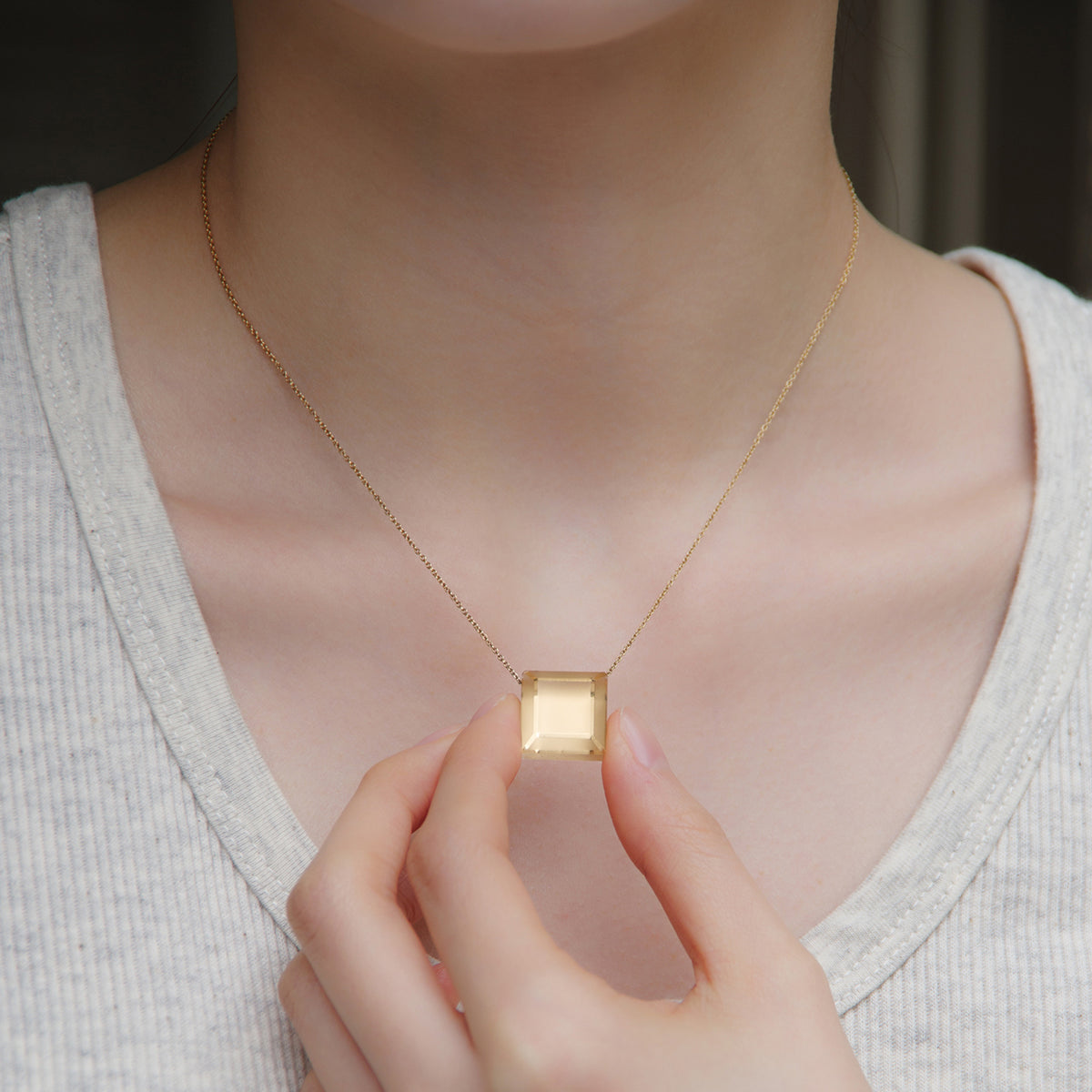 Matte & Clear Necklace Square